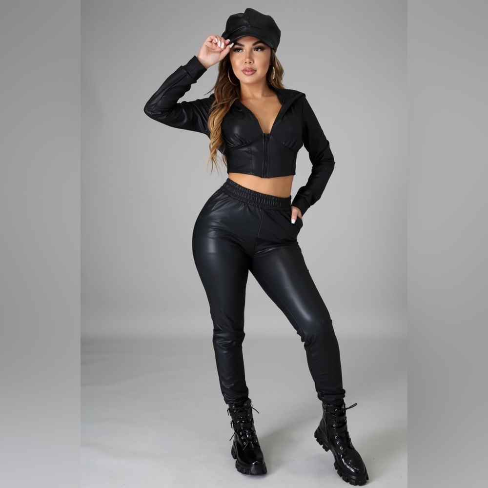 Black crop set available in SMALL ONLY